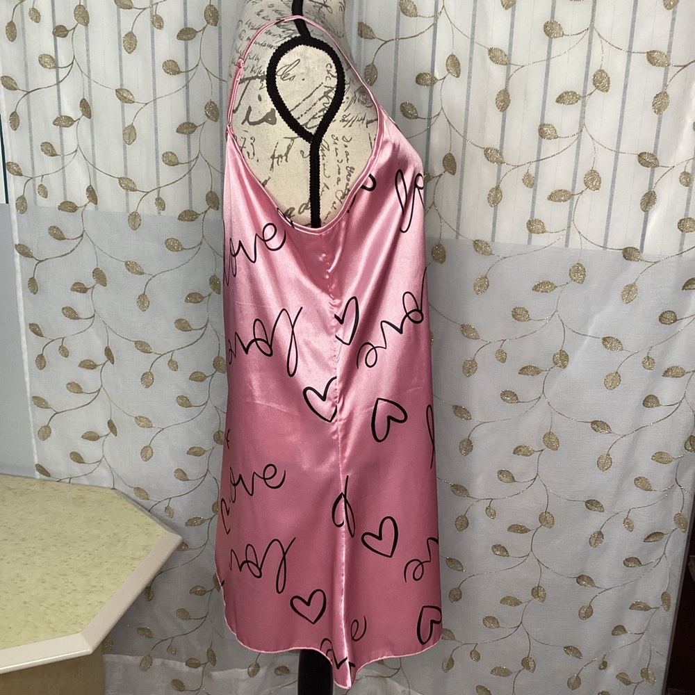 LOVE Themed Sleep dress Nightgown Nightie New without tag - Picture 3 of 8
